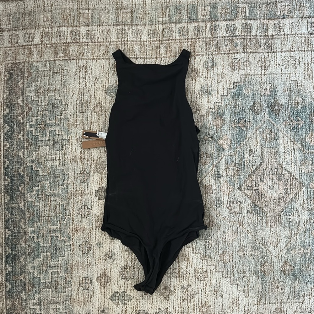 SKIMS Fits Everybody High Neck Bodysuit in Onyx NWT - Picture 7 of 7